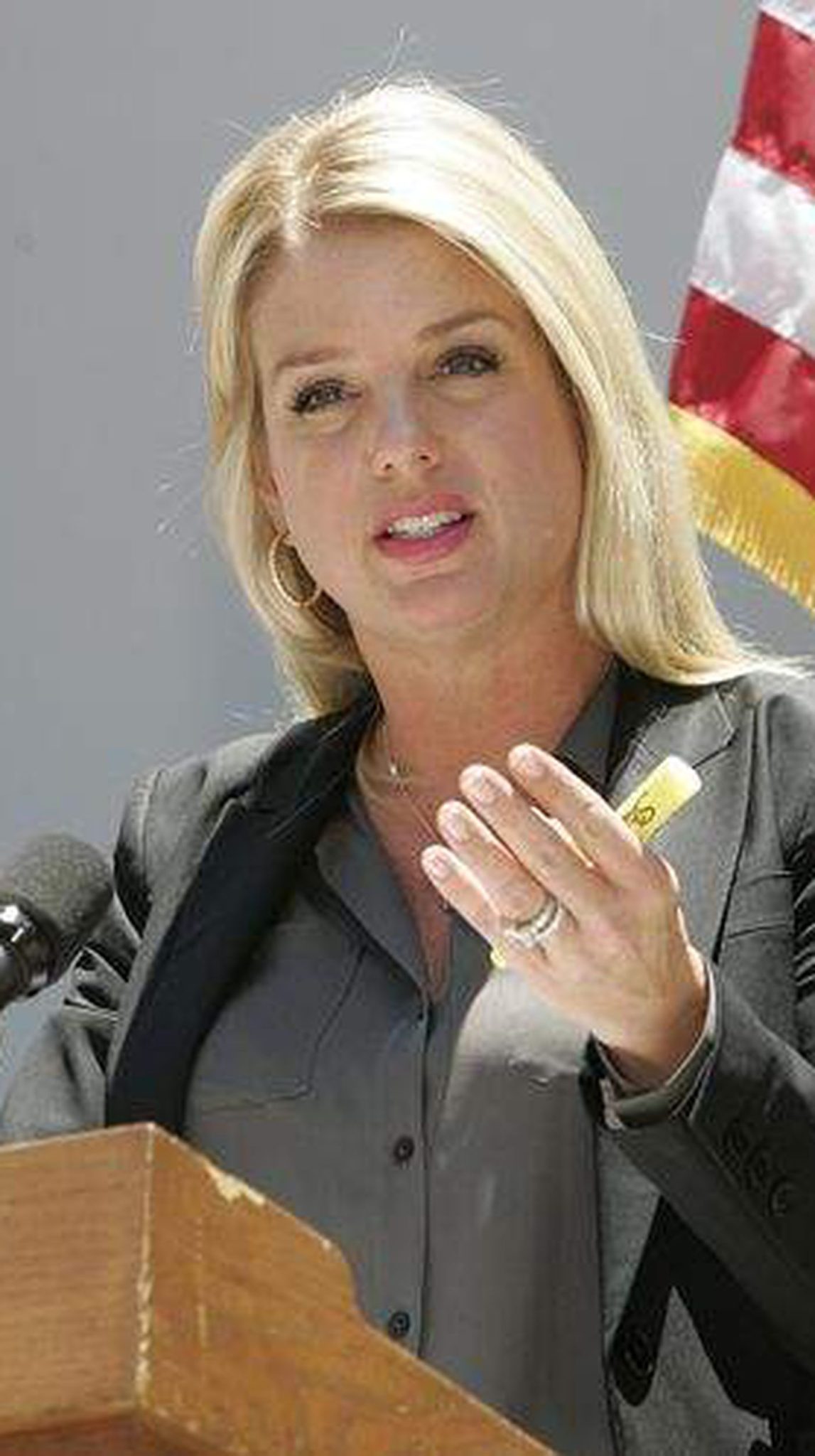 Did Pam Bondi Undergo Plastic Surgery? Body Measurements, Boob Job