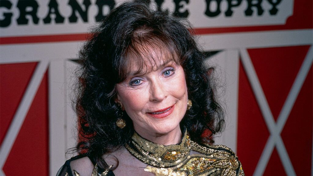 Loretta Lynn Plastic Surgery Face